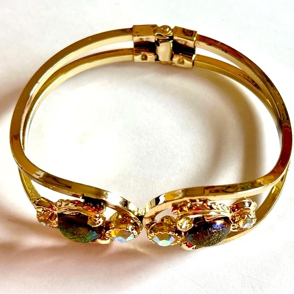 Vintage Hinged Clamper Style Bracelet AB Rhinestones Gold Tone Setting - Picture 7 of 13